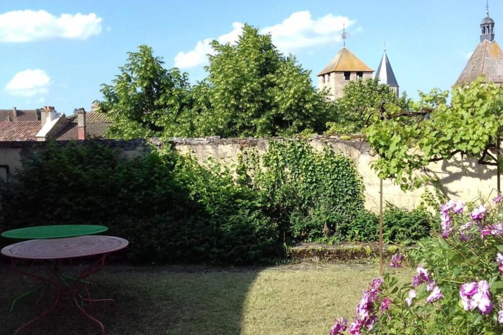 Вілла Jardin De Cure Клюні Екстер'єр фото